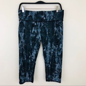 ALO Yoga Capri Cropped Legging